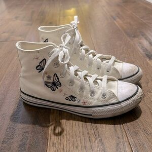 Girls. Converse high tops